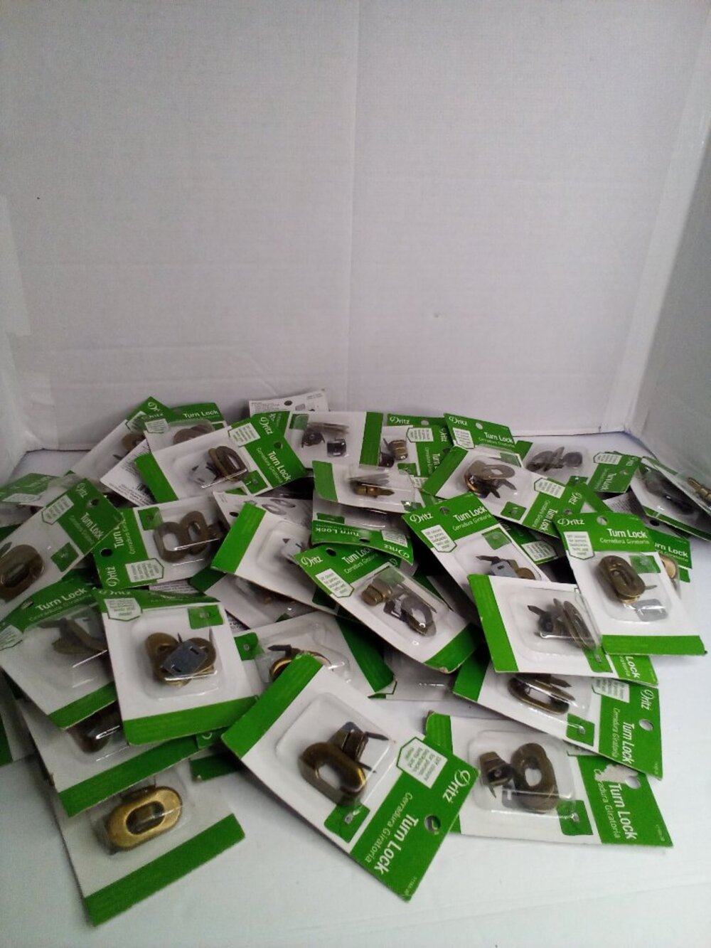 Dritz Turn Lock Lot of 58 DIY Closure Purse Bags Belt 11165-38
